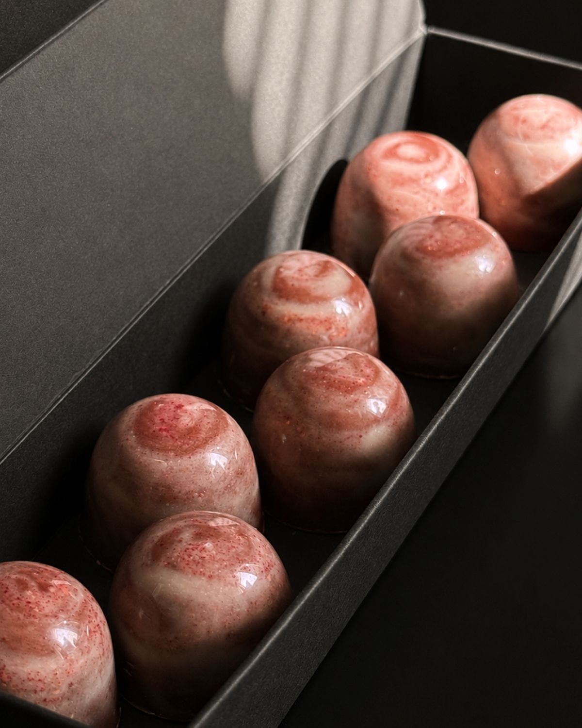M&C Suklaakonvehtirasia - Lickinglicious 8kpl